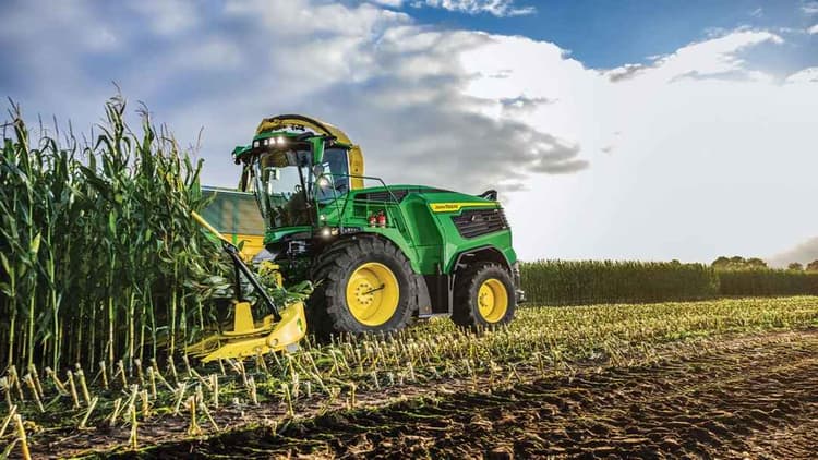 John Deere Launches F8 and F9 Series Forage Harvesters
