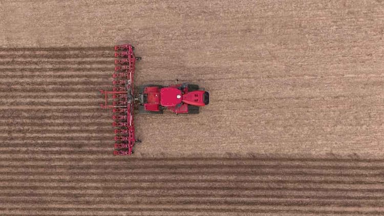 Case IH Adds 16-Row Nutri-Tiller Configuration