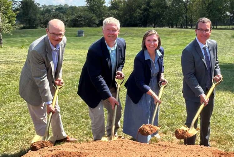 Virginia Expands Three Regional Animal Health Laboratories