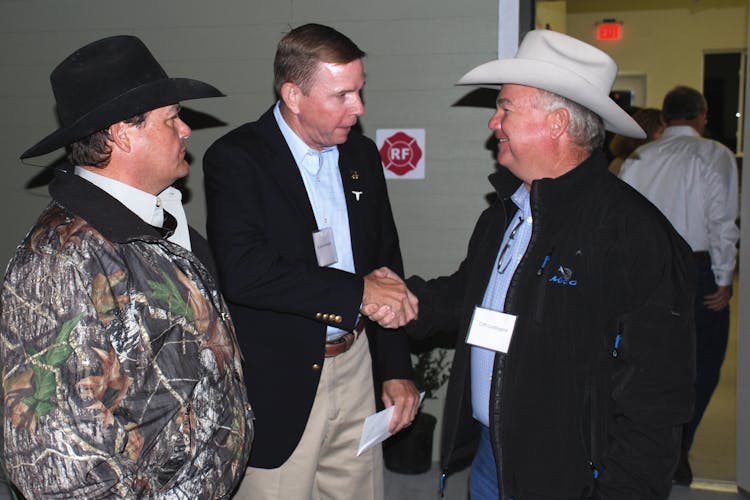 Range Cattle Research and Education Center Dedicates New Education Building